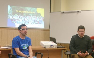 Éxito de la charla de iniciativas cooperativas
